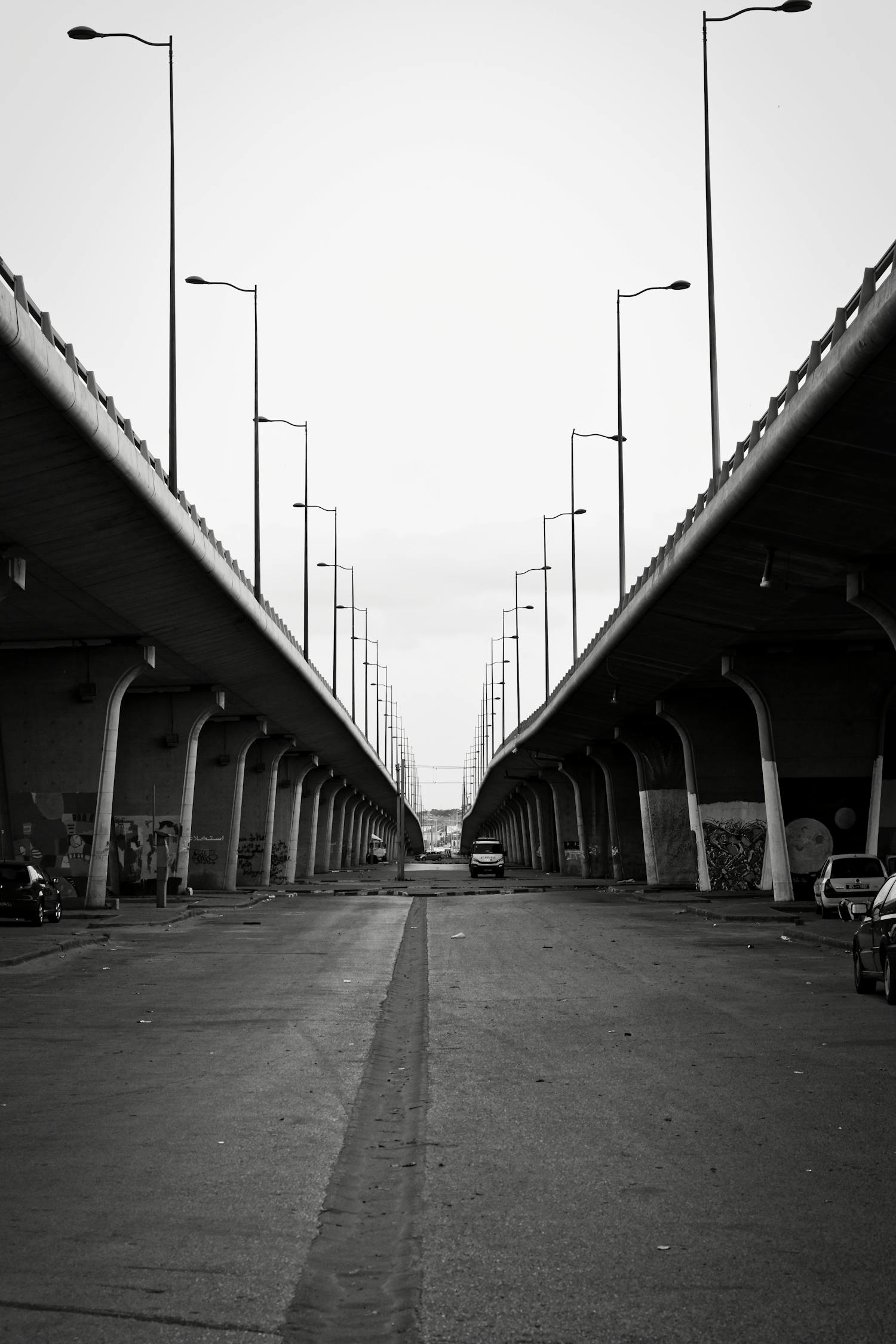 淺談道路橋梁結(jié)構(gòu)病害與加固論文（淺談道路橋梁結(jié)構(gòu)病害與加固論文題目）
