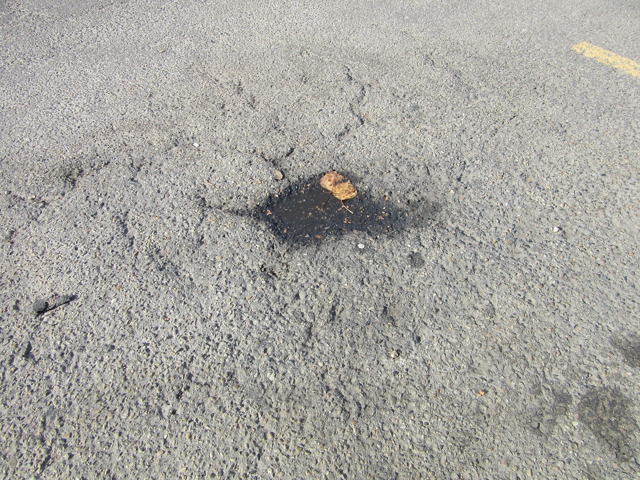 瀝青路面裂縫補(bǔ)救，瀝青路面裂縫補(bǔ)救措施